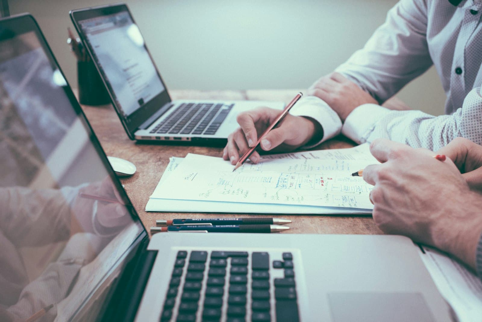 Origin vs. ESG Book: Why CFOs Require an Internal ESG Ledger of Record Over External Benchmarking Portals